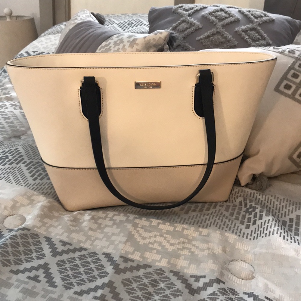 Kate spade tote like-new